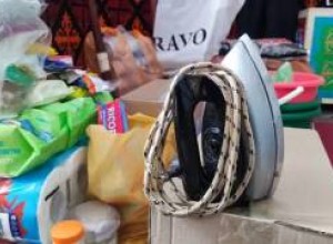 Козье молоко и шерстяные носки: как в Семее собирают гуманитарную помощь пострадавшим от паводка  