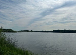 «Ни дорог, ни воды, ни освещения»: жители Паруса жалуются на отсутствие благоустройства