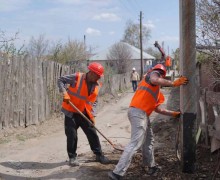 В поселке Бобровка ведутся работы по прокладке водопроводных и электрических сетей