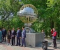 Памятник к 100 летию метрологии в РК