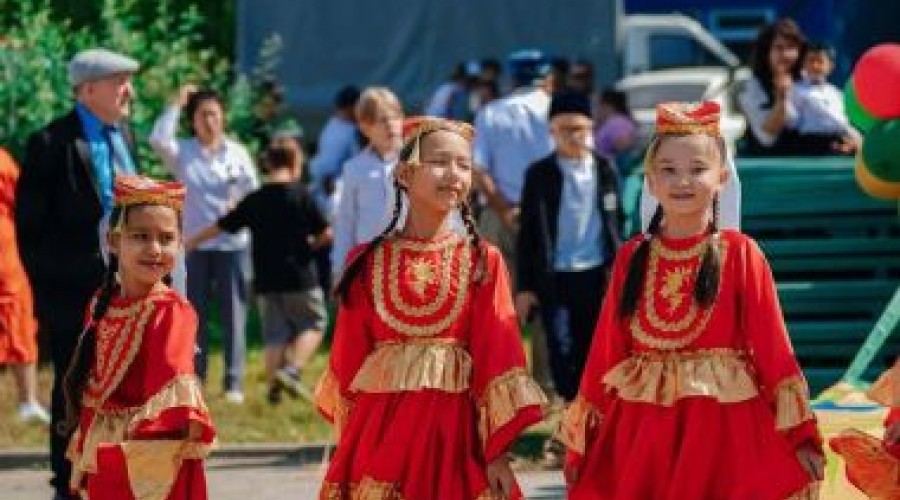 На острове Бейбітшілік отметили Сабантуй