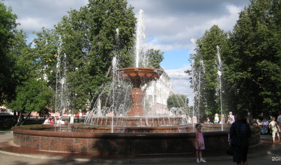 Театральная площадь